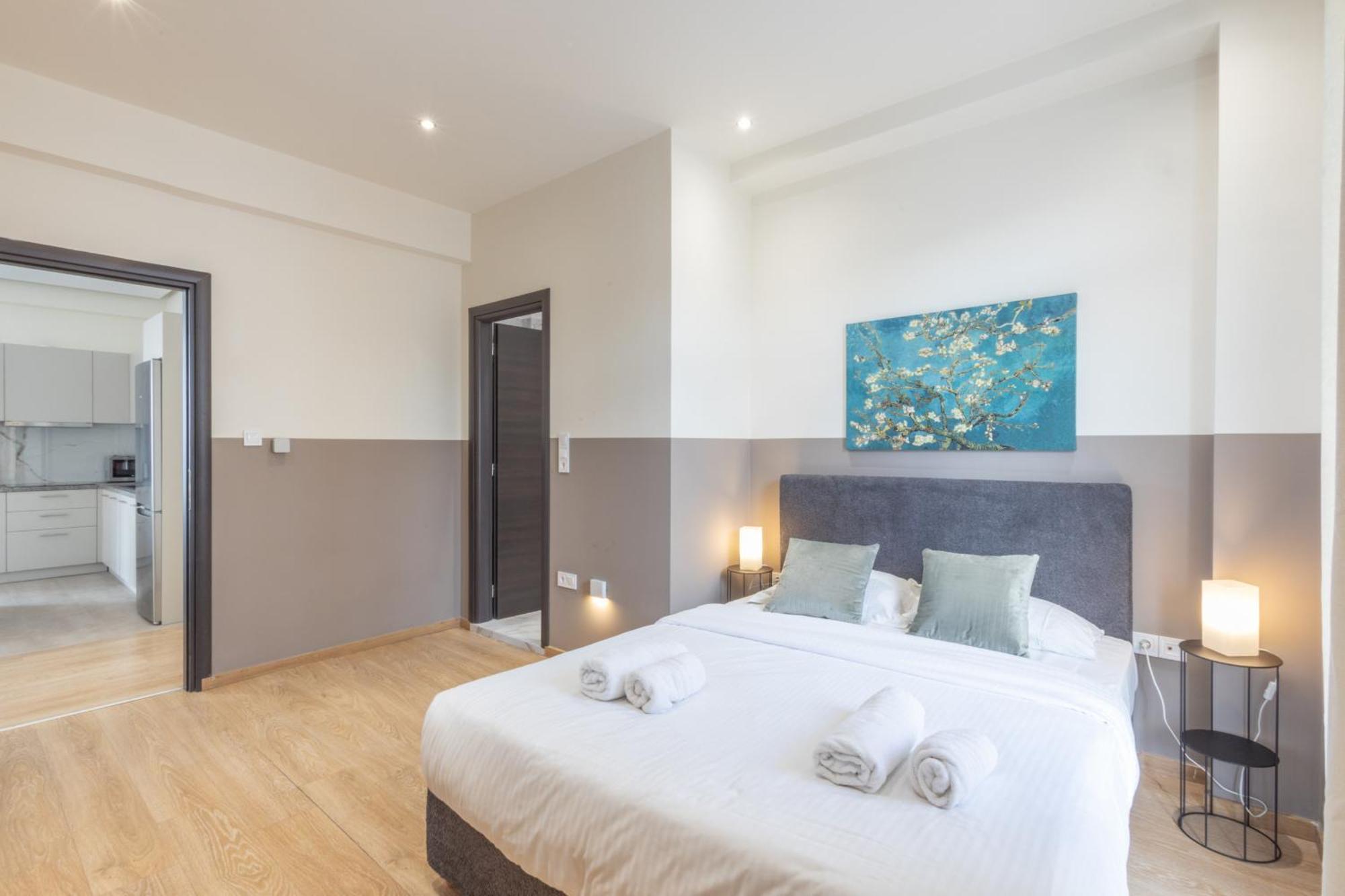 Luxurious 3-Bedroom Seaside Retreat Fully Renovated In 2025 เอเธนส์ ภายนอก รูปภาพ